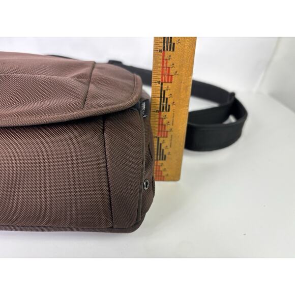 Pacsafe Metrosafe 200 Anti-Theft Travel Shoulder Bag Brown Crossbody PB008 - Picture 15 of 16